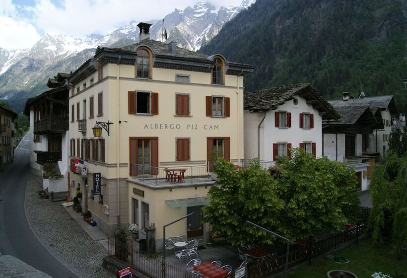 ホテル Albergo Piz Cam