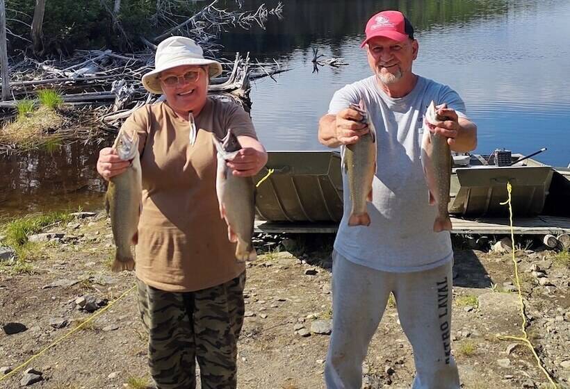 בית מלון כפרי Auberge La Taniere A Tadoussac