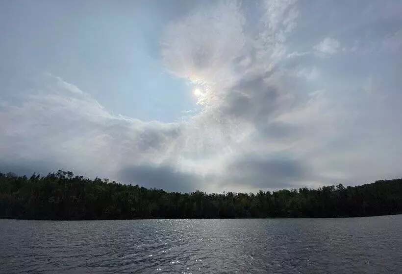 Hotelli Auberge La Taniere A Tadoussac