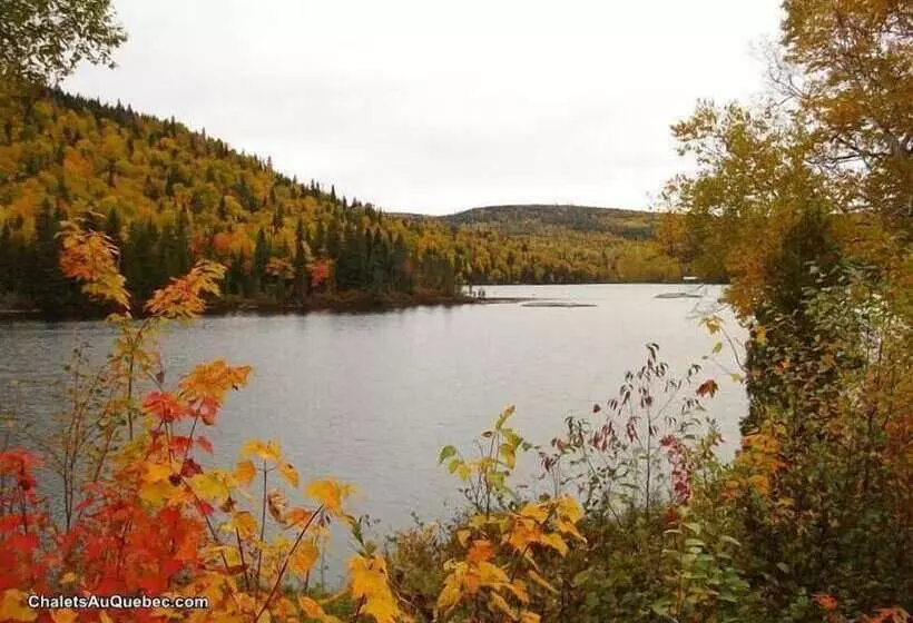 Hotelli Auberge La Taniere A Tadoussac