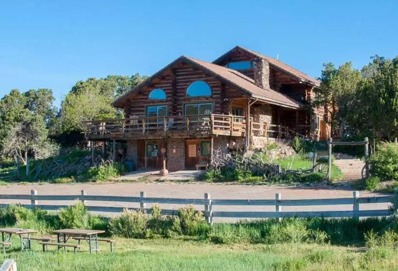 Hotelli Boulder Mountain Guest Ranch
