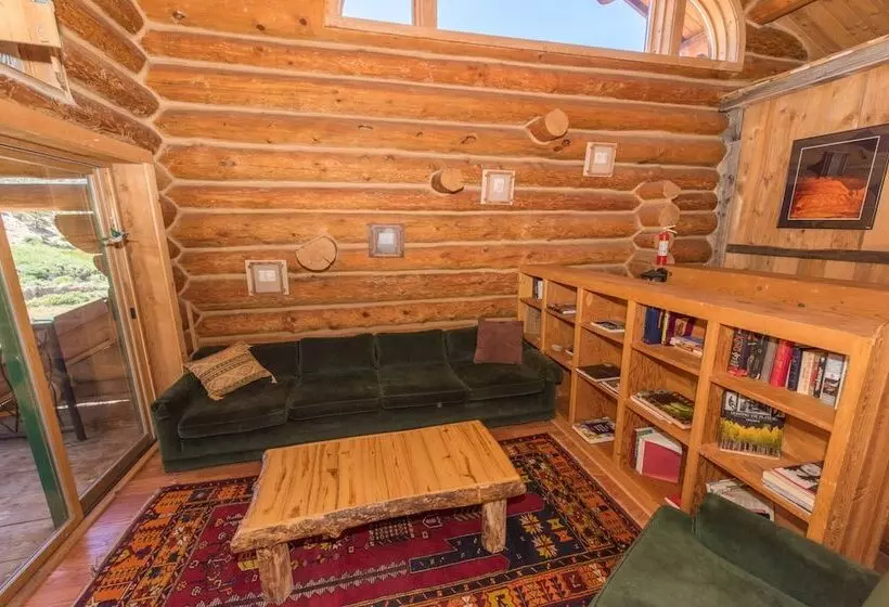 Hotelli Boulder Mountain Guest Ranch