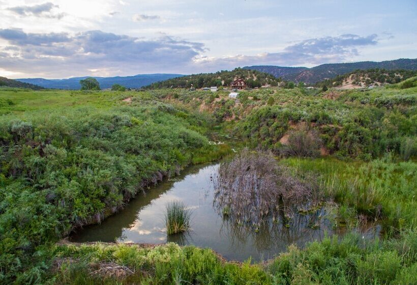בית מלון כפרי Boulder Mountain Guest Ranch