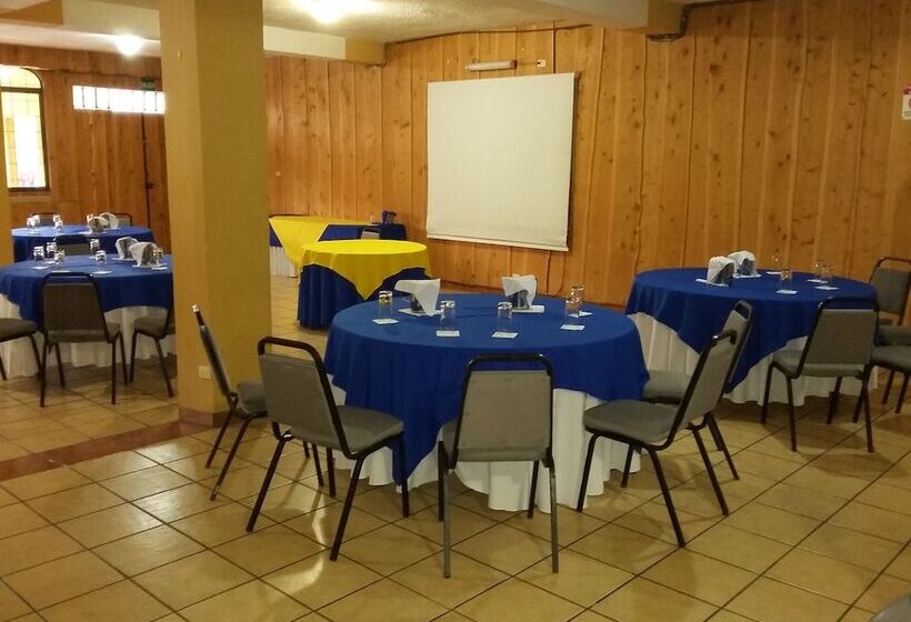 فندق Cibeles Resort