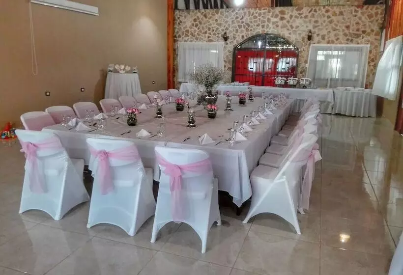 هتل Cibeles Resort