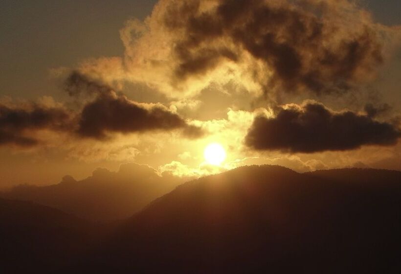 هتل Cabañas Los Encinos