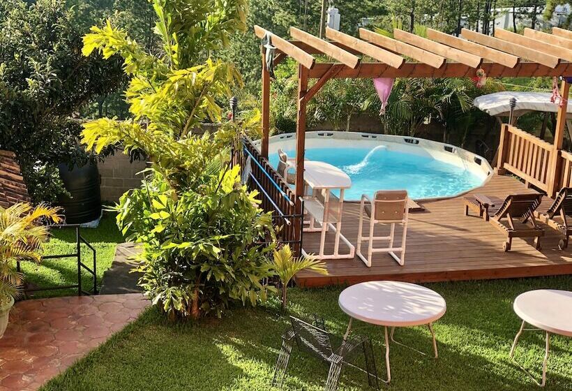 هتل Cabañas Los Encinos