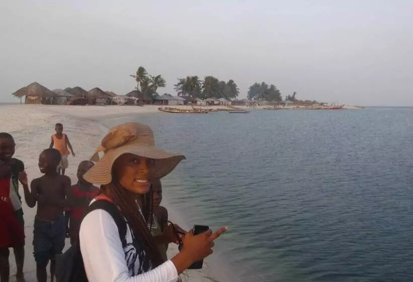 هتل Daltons Banana Guesthouse