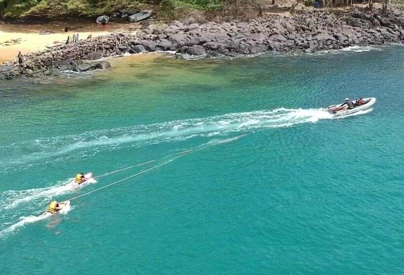 هتل Daltons Banana Guesthouse