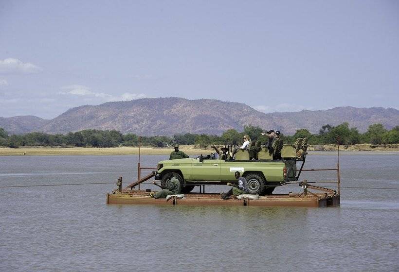 בית מלון כפרי Flatdogs Camp