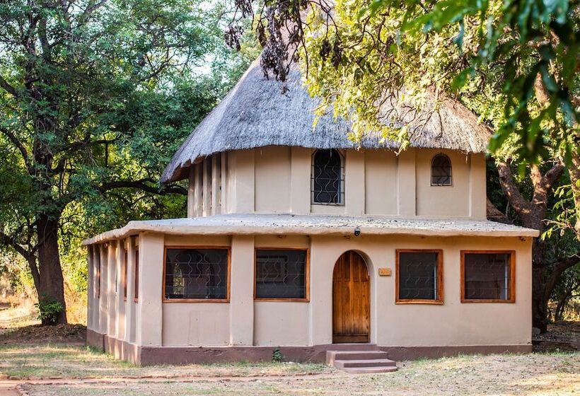 בית מלון כפרי Flatdogs Camp