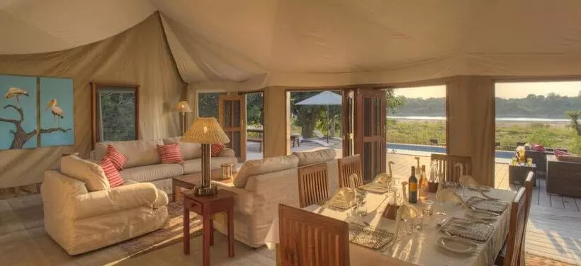 هتل Flatdogs Camp