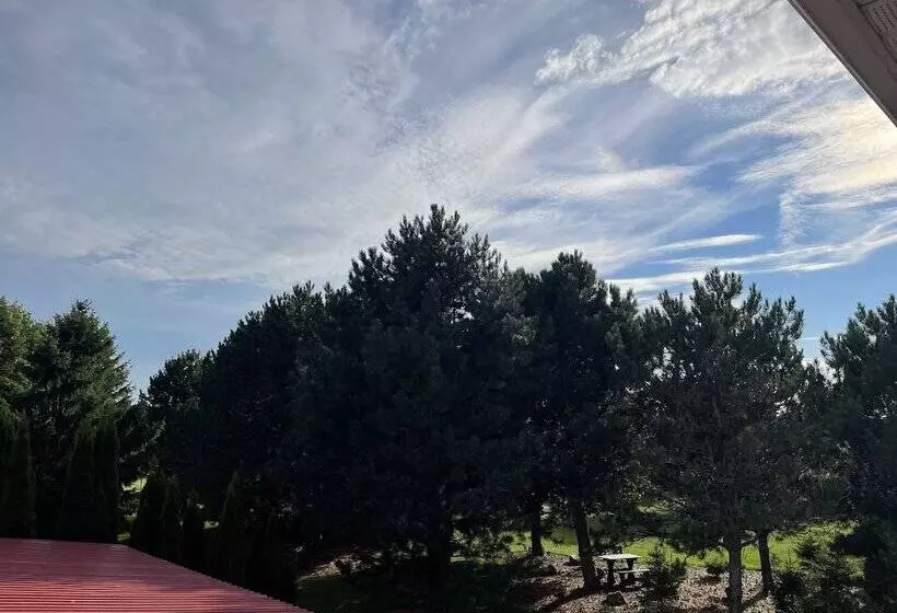 Hotelli Hessenland Inn & Schatz Winery