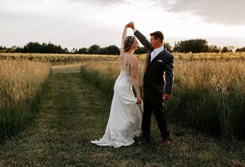 Hotelli Hessenland Inn & Schatz Winery