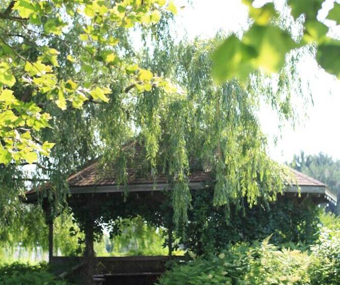 Szálloda Hessenland Inn & Schatz Winery