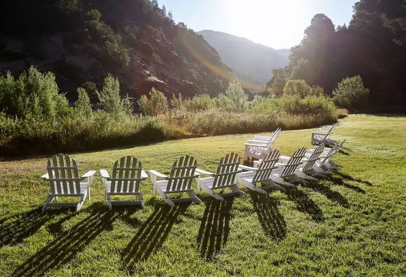 Hotelli Morrison S Rogue River Lodge