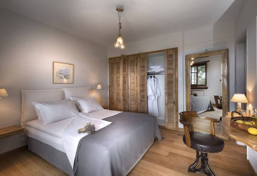 Отель Sakali Mansion