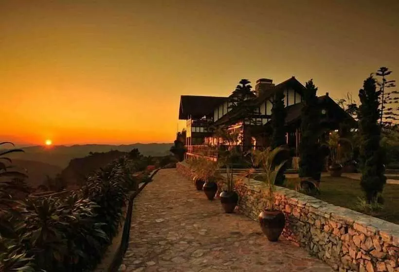 هتل The View Resort & Restaurant