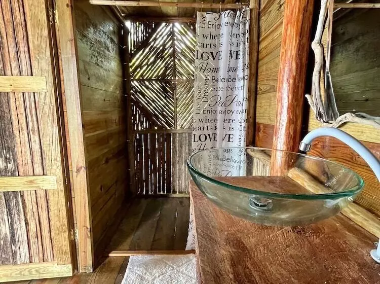 ホテル Urraca Monkey Island Eco Resort