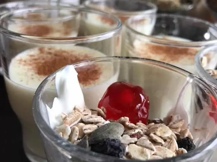 Hotelli Zefyros Sea View