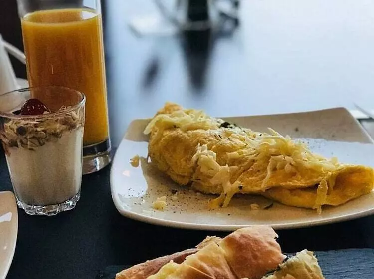 Hotelli Zefyros Sea View