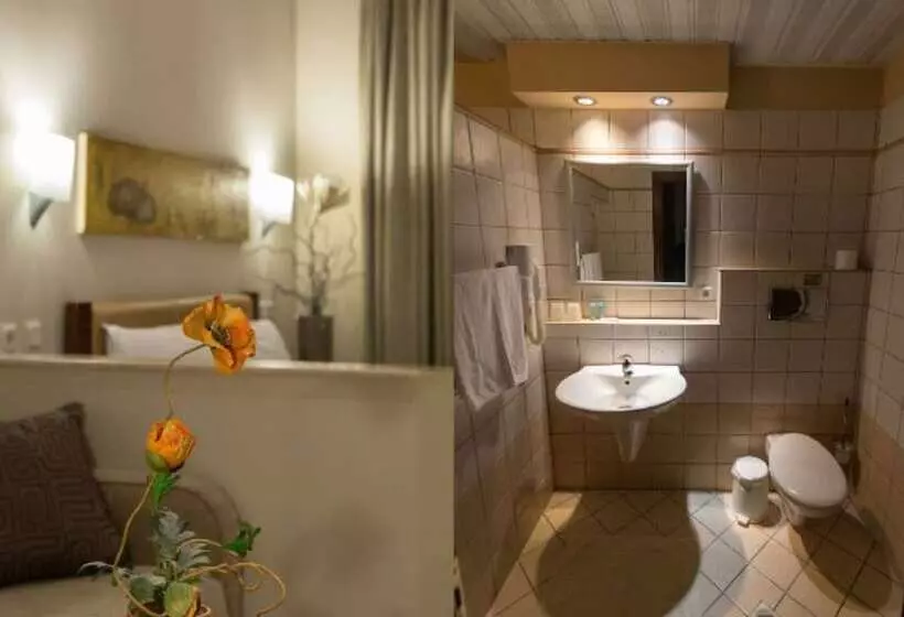 Hotelli Zefyros Sea View