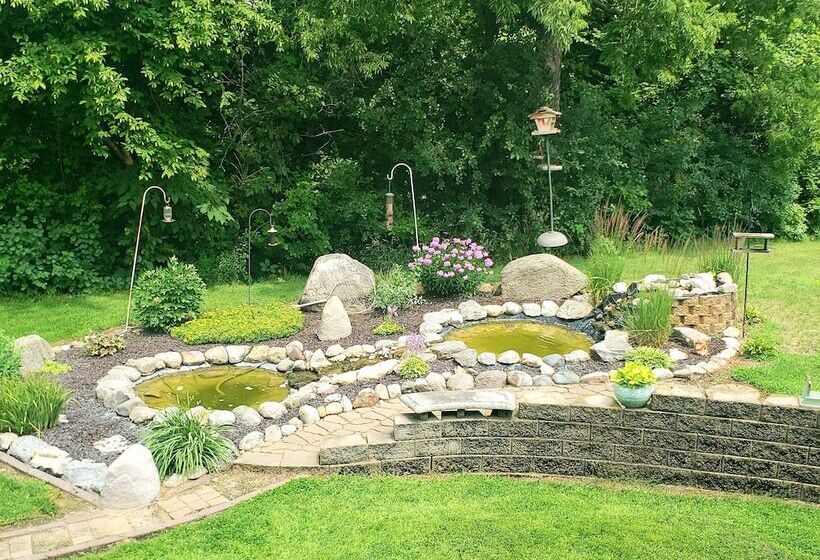 Meisterhaus Bed & Breakfast