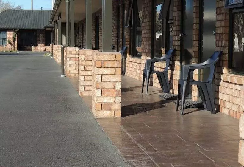 モーテル Central Motor Lodge