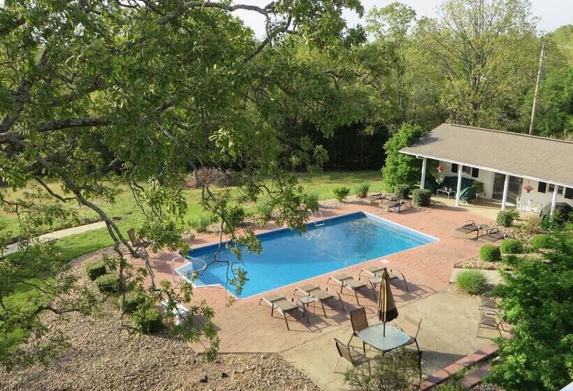 פנסיון Lafayette Grand Manor