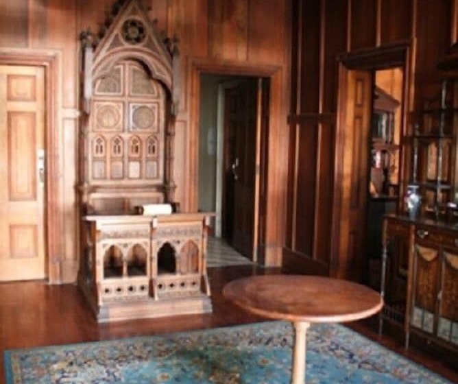 پانسیون Oceania House