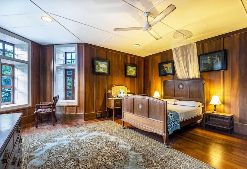 پانسیون Oceania House