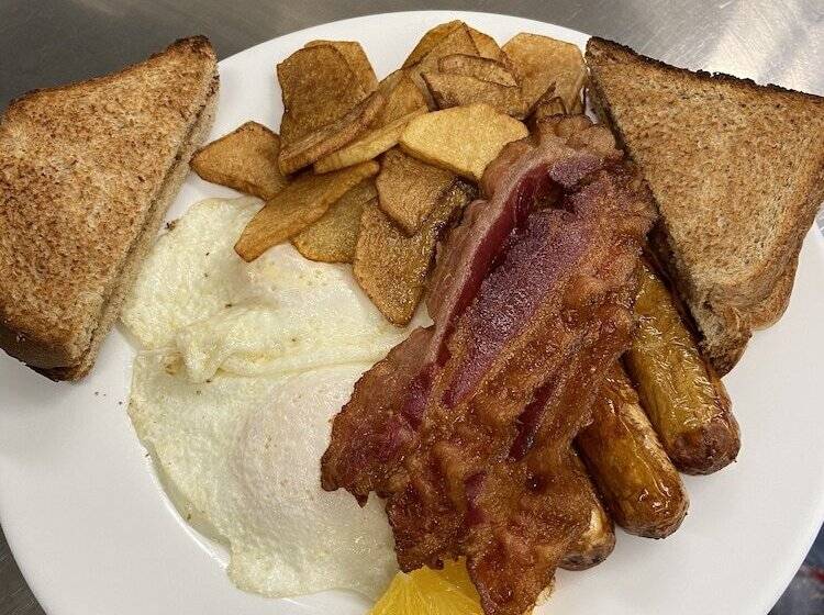 The Dockside Inn & Restaurant