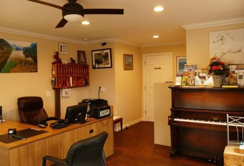 The White Horse Motel