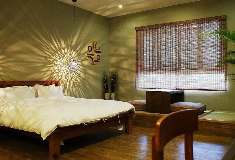 تختخواب و صبحانه Darling Homestay
