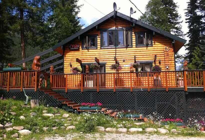 Bed and Breakfast Mount Robson Mountain River Lodge