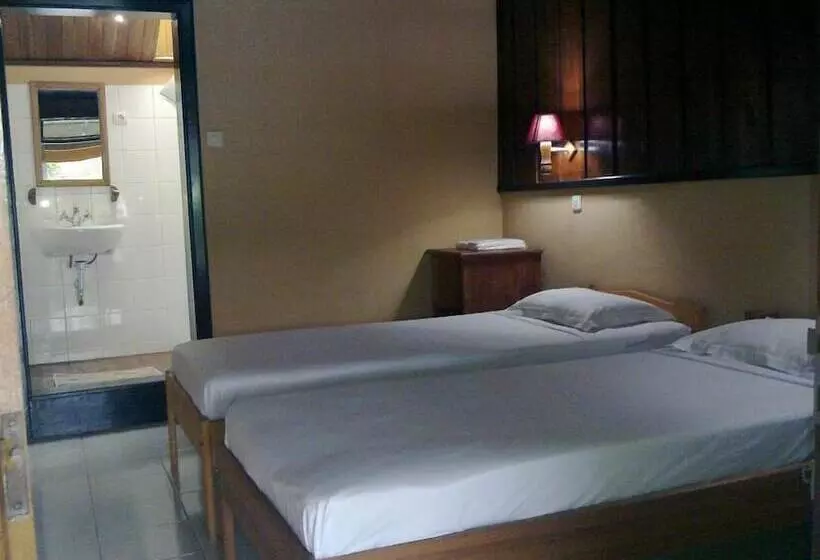 ベッドアンドブレックファースト Ue Datu Cottages