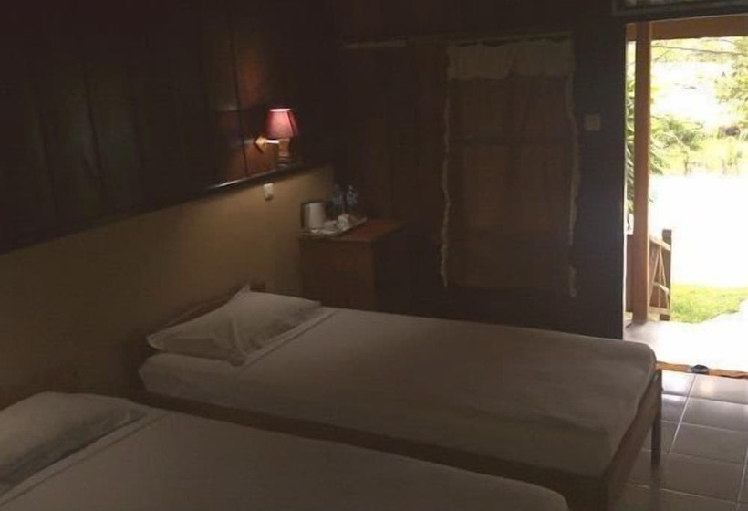 צימר Ue Datu Cottages