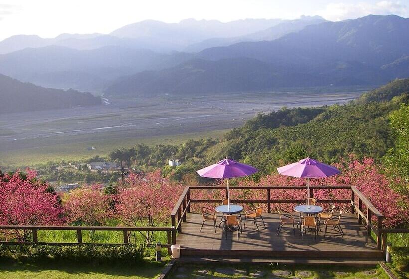 تختخواب و صبحانه Yilan Ya Lu Homestay