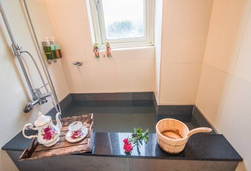 تختخواب و صبحانه Yilan Ya Lu Homestay