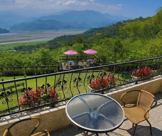 تختخواب و صبحانه Yilan Ya Lu Homestay