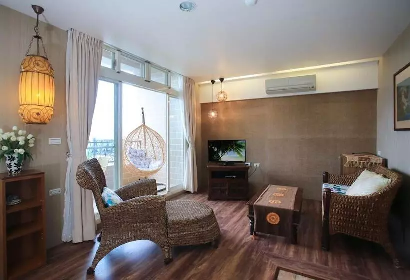 تختخواب و صبحانه Yilan Ya Lu Homestay