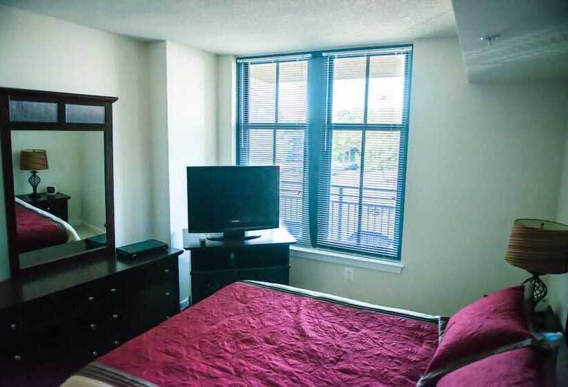 Crystal Quarters Furnished Apartments At The Gramercy