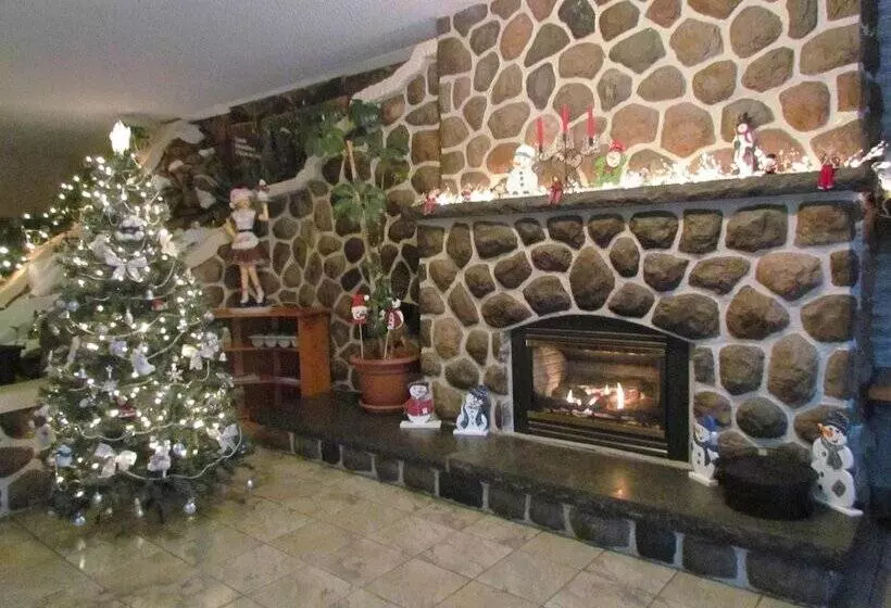 Hostelli L Auberge Et Restaurant La Glacière