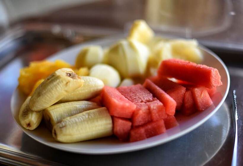 هتل Fathala Wildlife Reserve