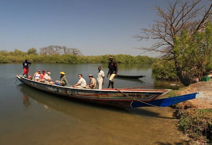 هتل Fathala Wildlife Reserve