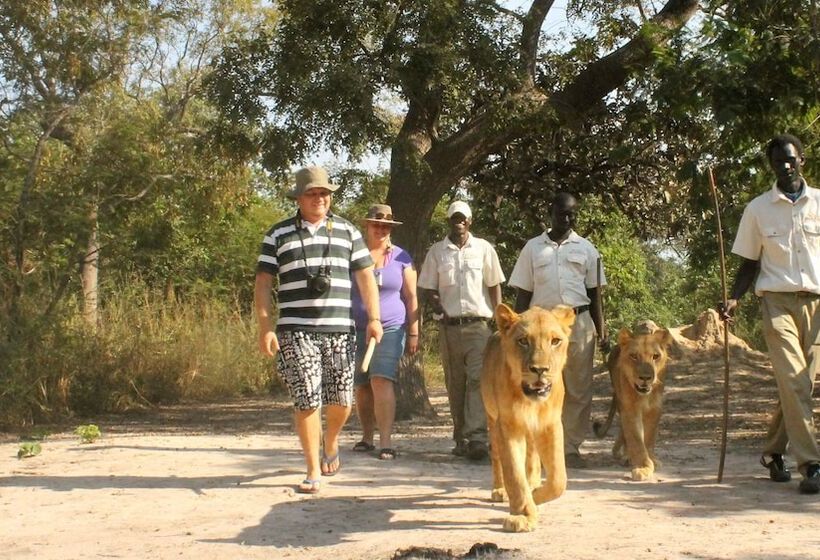 هتل Fathala Wildlife Reserve