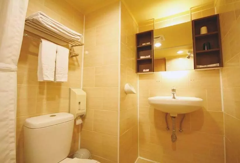 Kindness Hotel   Yuanlin
