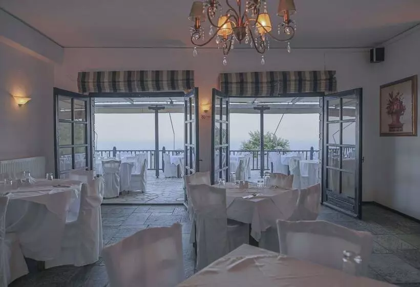 Hotelli Pilio Sea Horizon