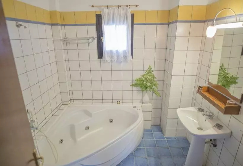 Hotelli Pilio Sea Horizon