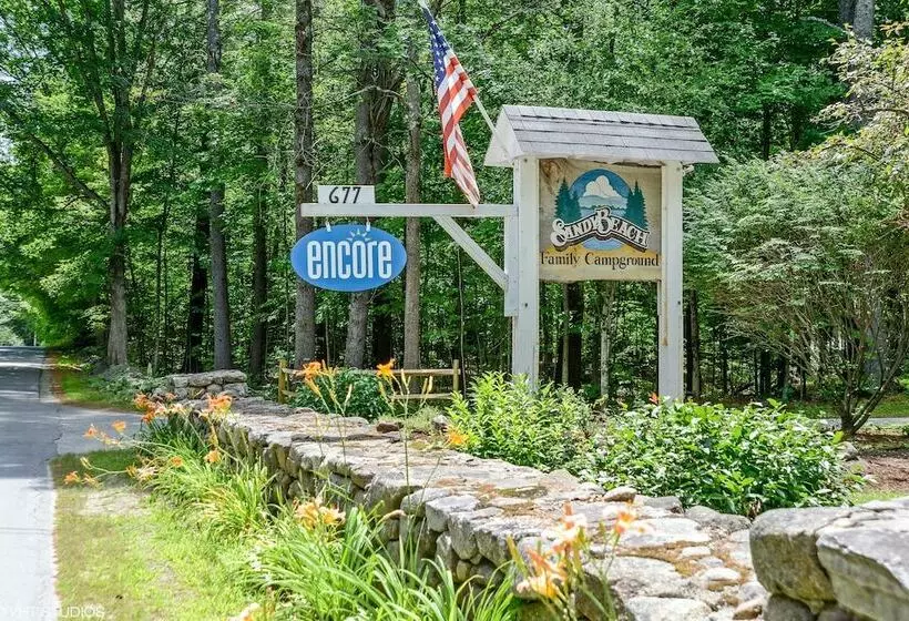 Hotelli Sandy Beach Rv Resort